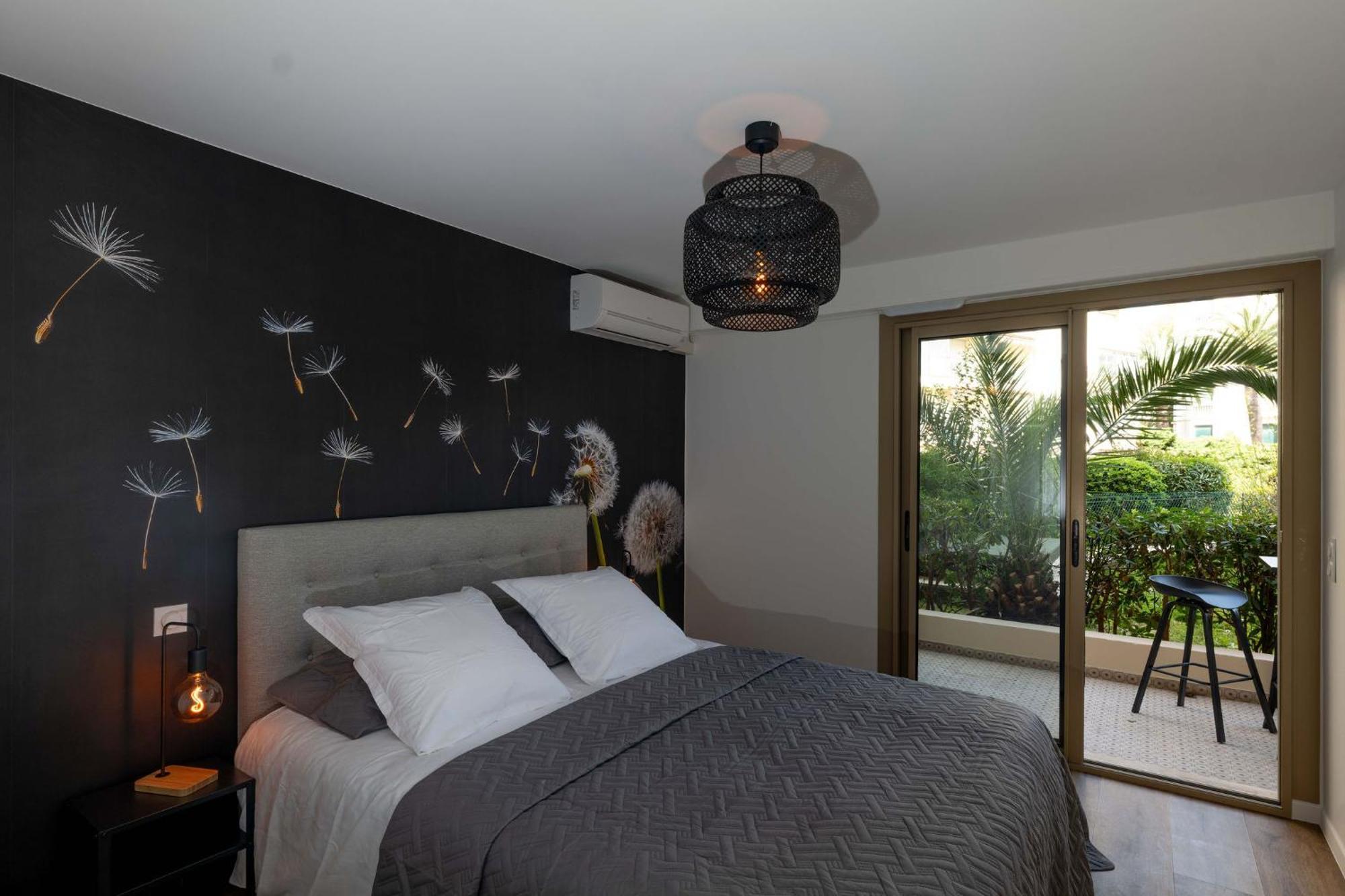 Somptueux Appartement 20M Plages Avec Vue Mer Antibes Extérieur photo